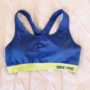 nike sports bra size S